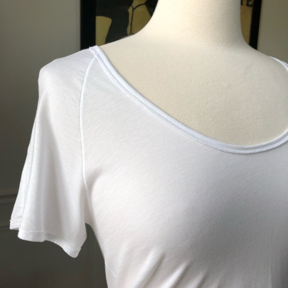 Wilfred | Tandis Classic White Tee - Picture 7 of 7